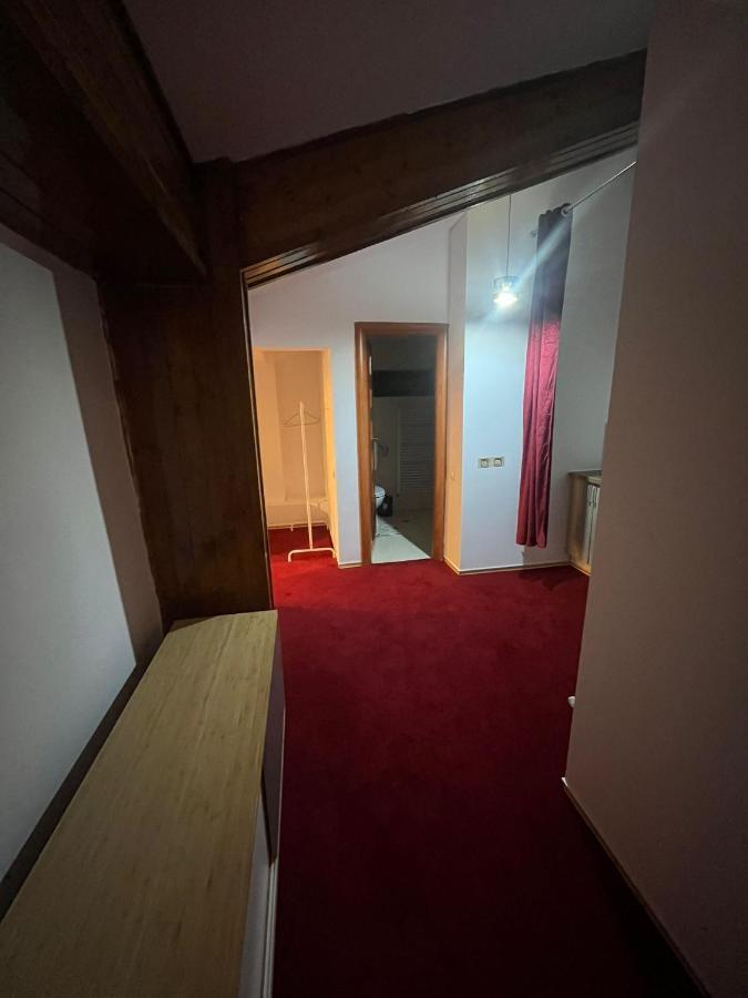 Karma Caffe&Rooms Bucureşti Ngoại thất bức ảnh