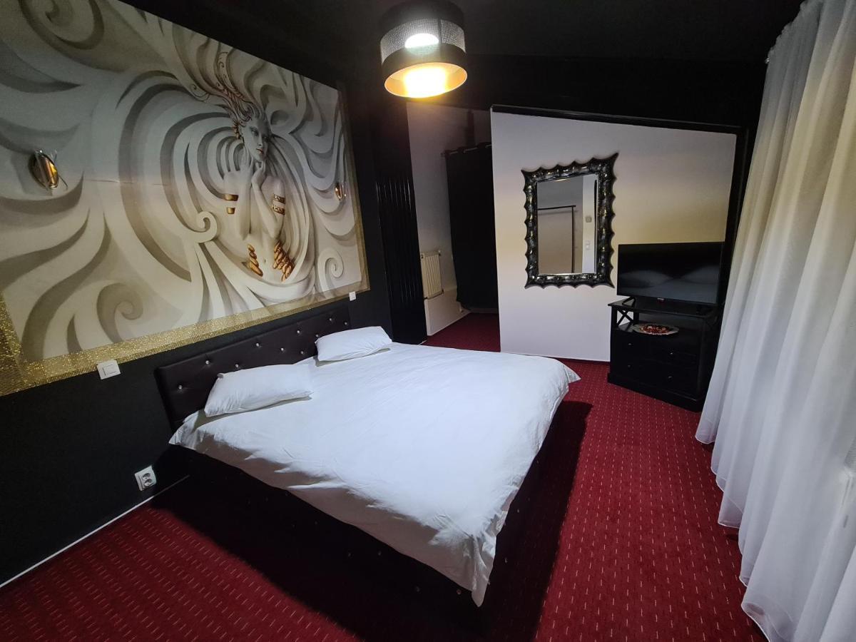 Karma Caffe&Rooms Bucureşti Ngoại thất bức ảnh